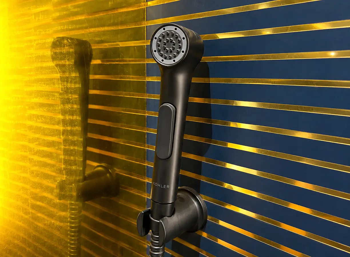 Modern Bathroom Accessories Set
